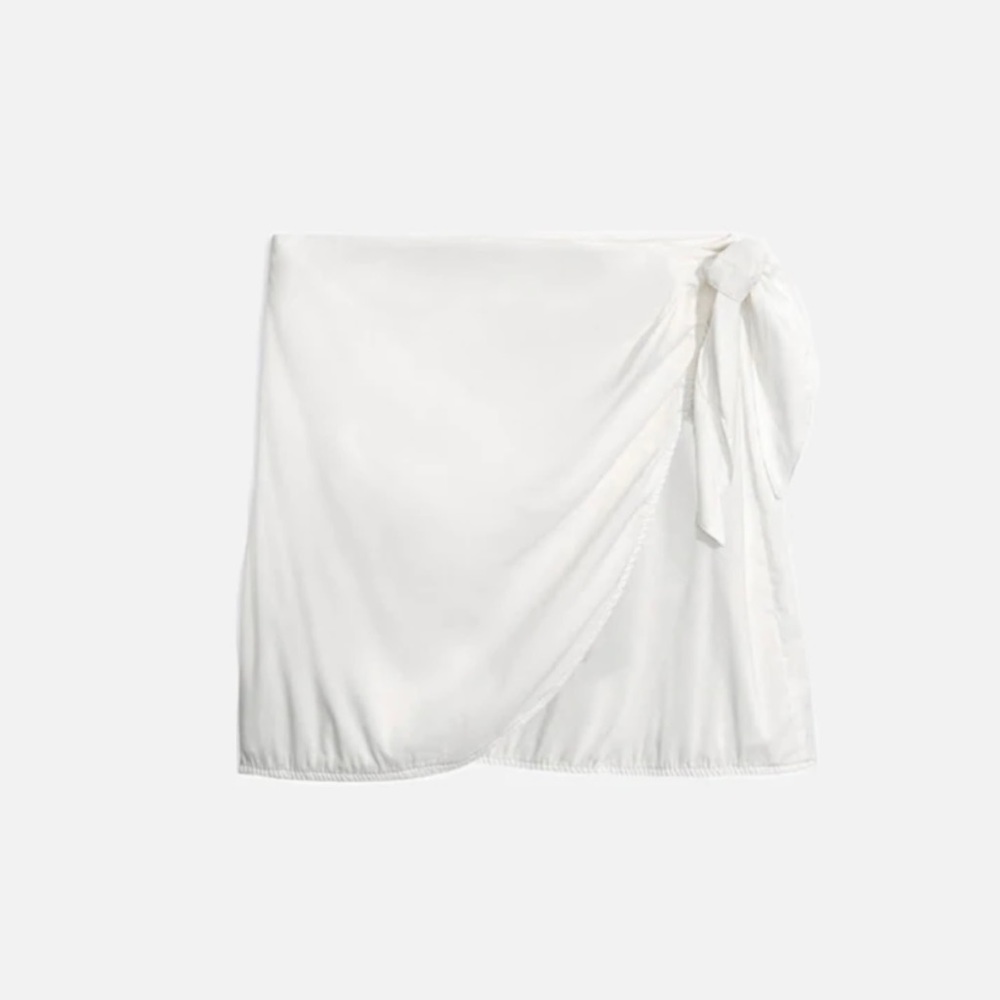 Weworewhat never worn white wrap beach skirt small